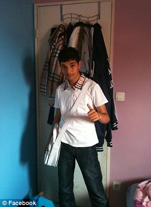 369D3A2500000578-3709718-image-a-6_1469575291519